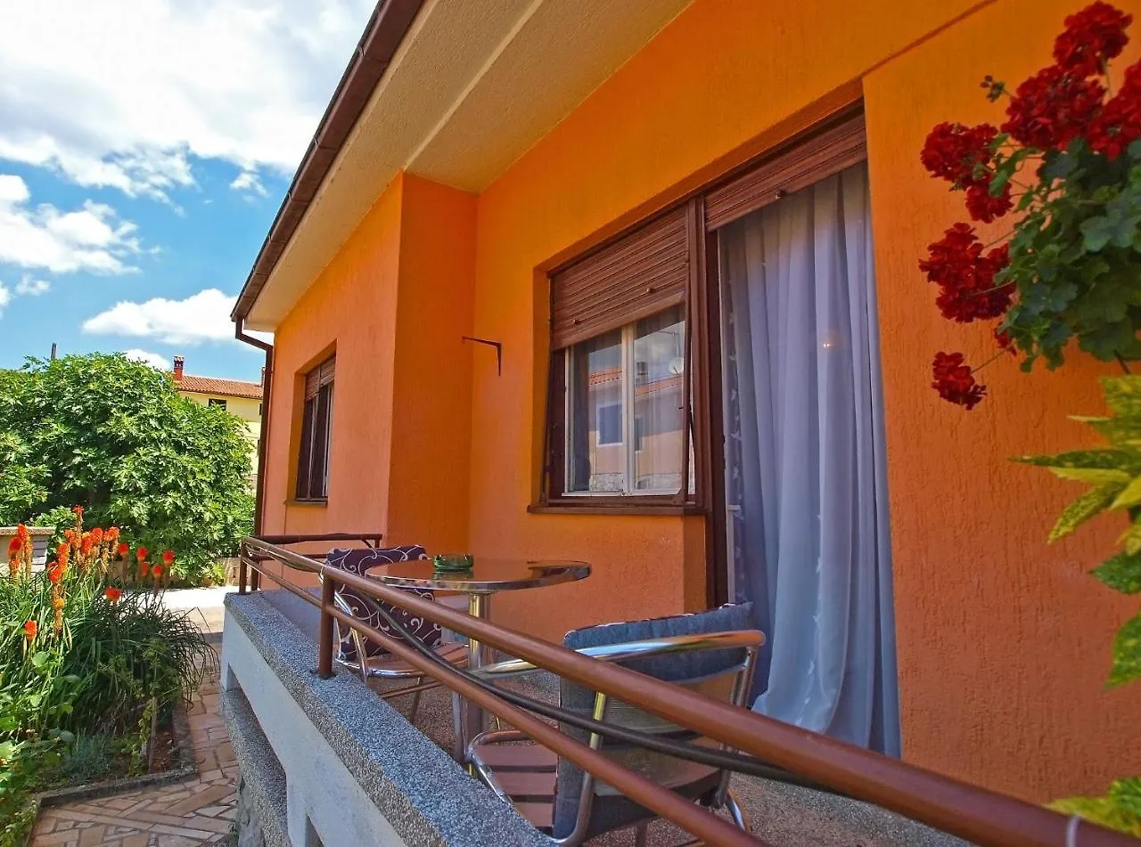 Rooms Nada 1141 Fažana 0*,  Κροατία